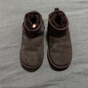 UGG ultra mini kids size 13